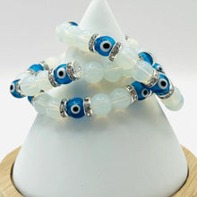 Load image into Gallery viewer, Elegant Zirconium Evil Eye Stretch Bracelet: Protection
