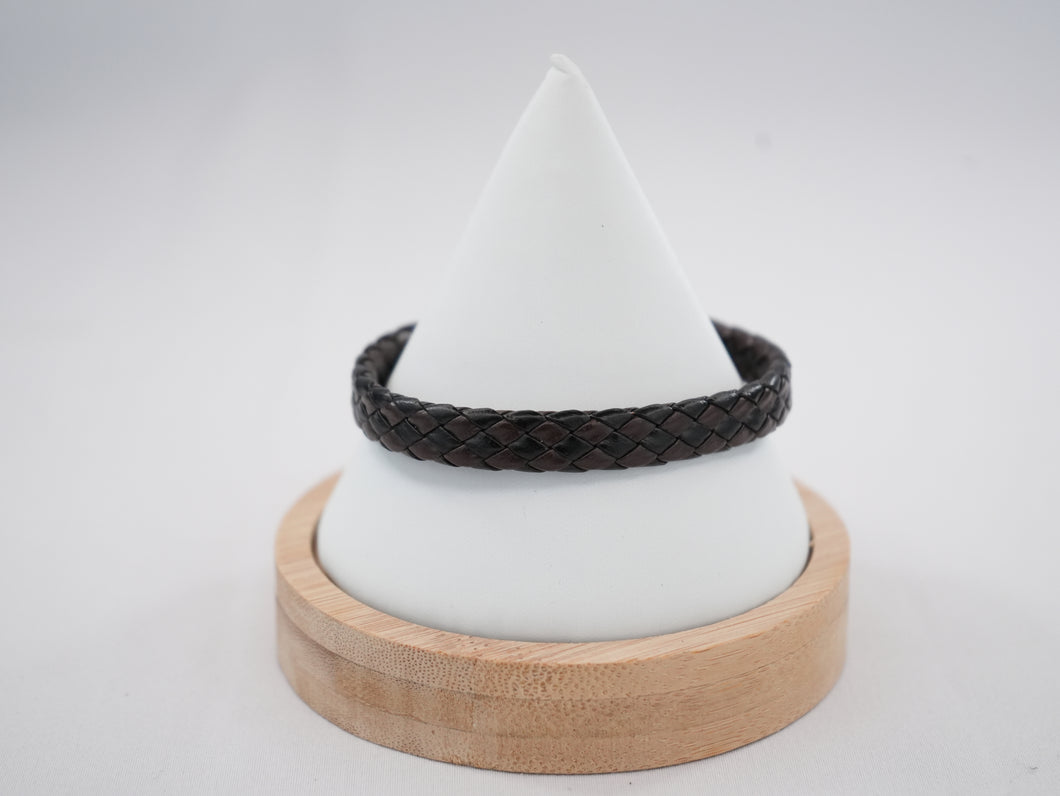 Handmade Leather Bracelets: Classic and Modern, for Gift