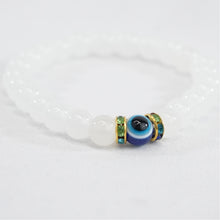 Load image into Gallery viewer, Classic Evil Eye Stretchy Bracelet: Timeless Protection
